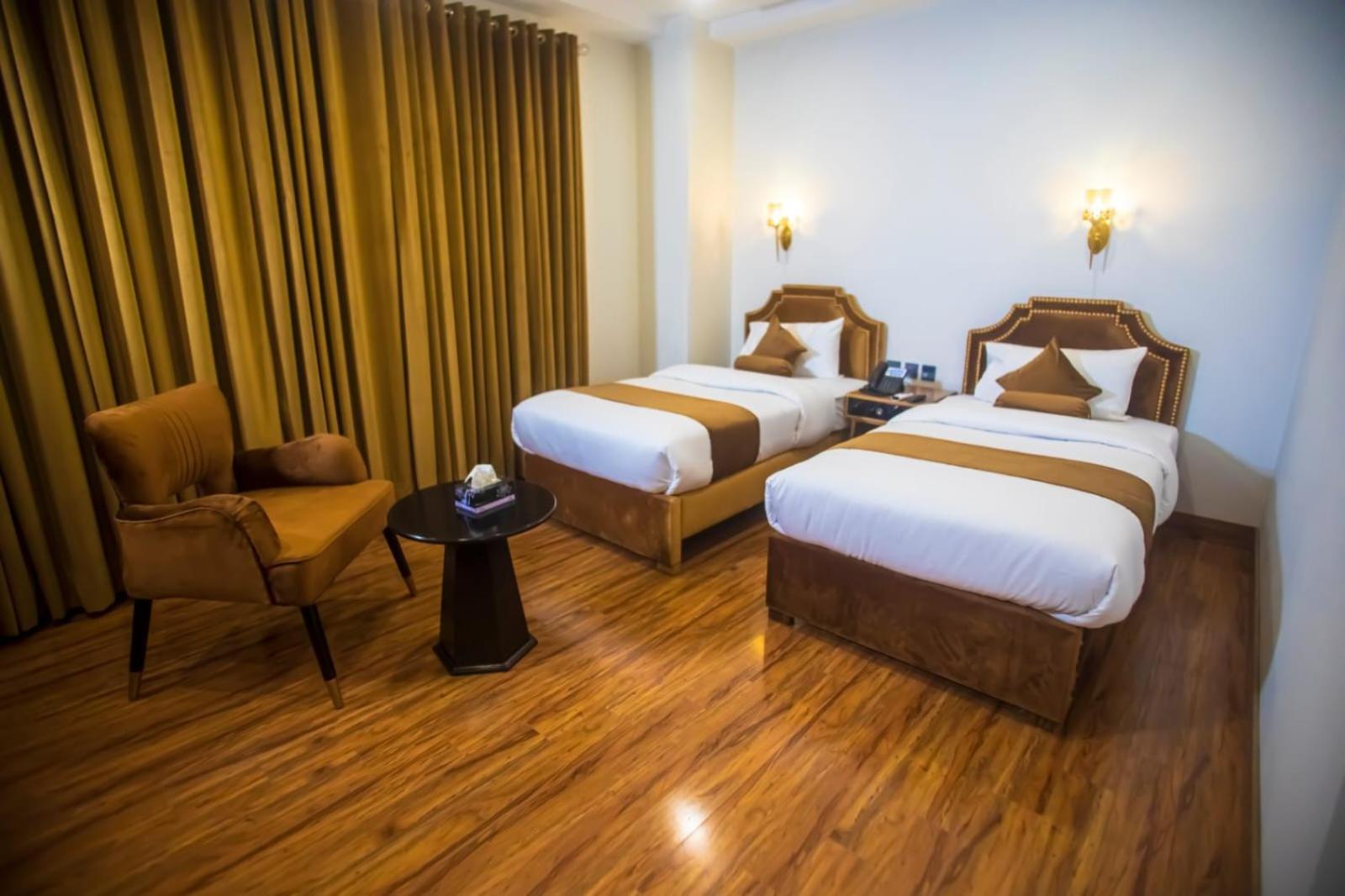 The Rich Hotel & Apartments Lahore Exterior photo